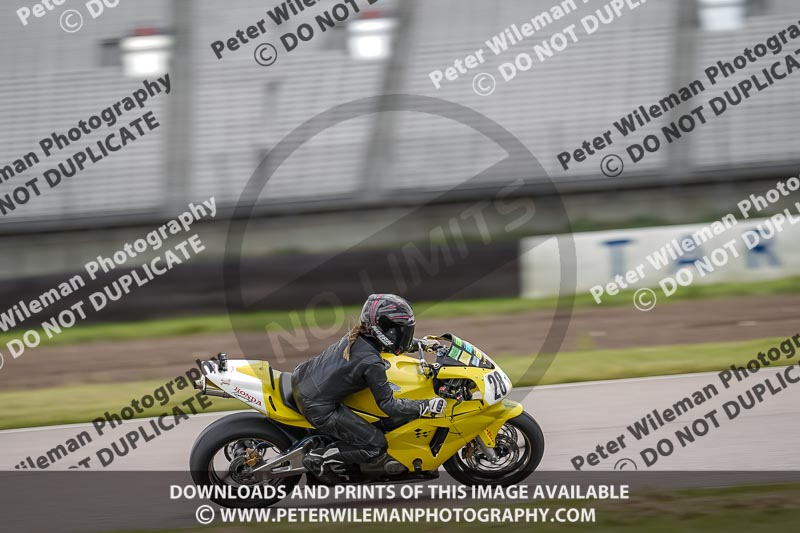 Rockingham no limits trackday;enduro digital images;event digital images;eventdigitalimages;no limits trackdays;peter wileman photography;racing digital images;rockingham raceway northamptonshire;rockingham trackday photographs;trackday digital images;trackday photos